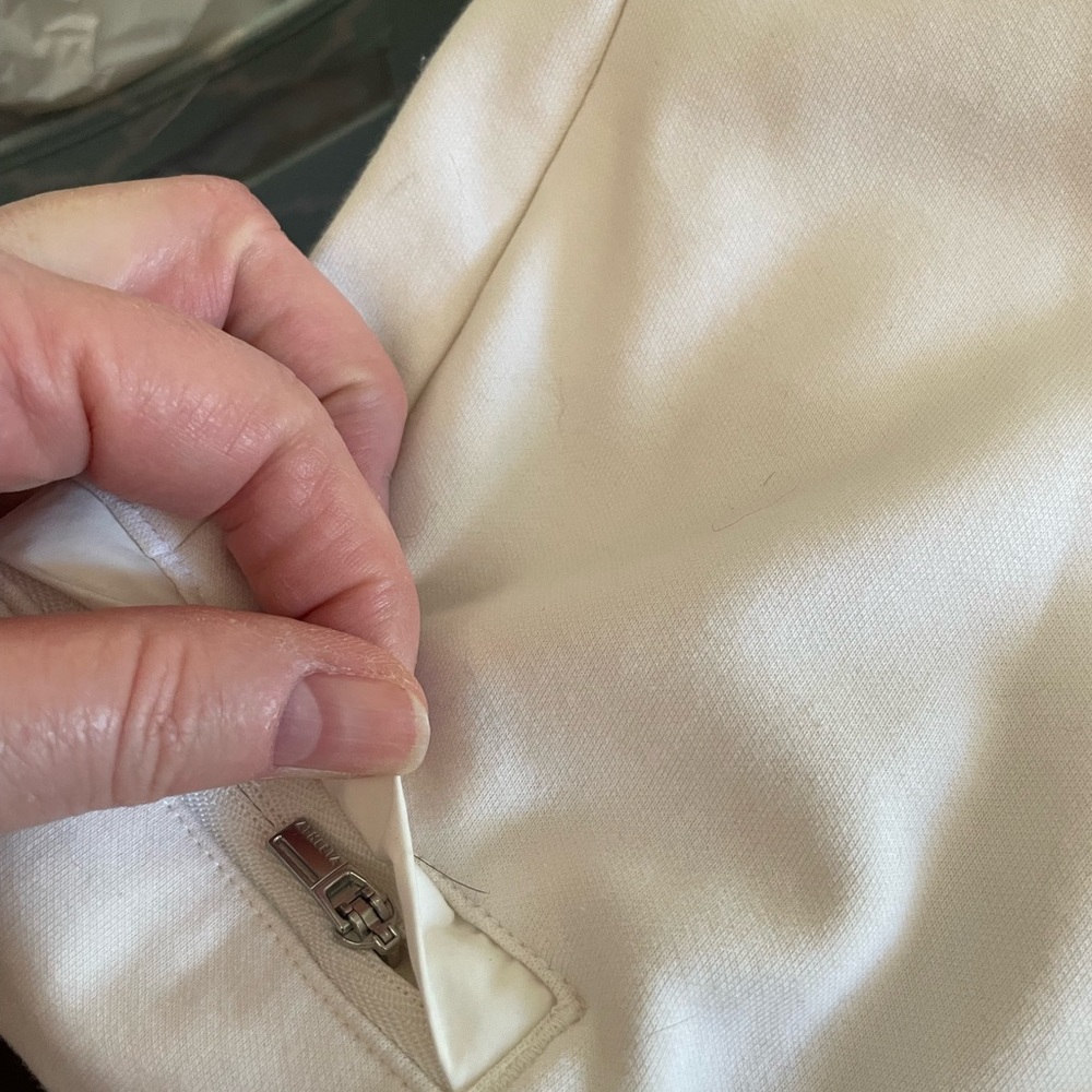 Athleta Triumph Hybrid Wide Leg Crop sweatpant high rise stretch waist MED Cream - Picture 11 of 16